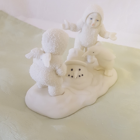 Snowbaby "Where did he go?" EUC - Picture 4 of 4